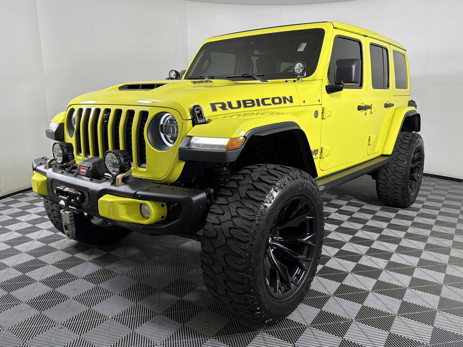 Used 2023 Jeep Wrangler Unlimited Rubicon 392 w/ Xtreme Recon 35" Tire Package image 3