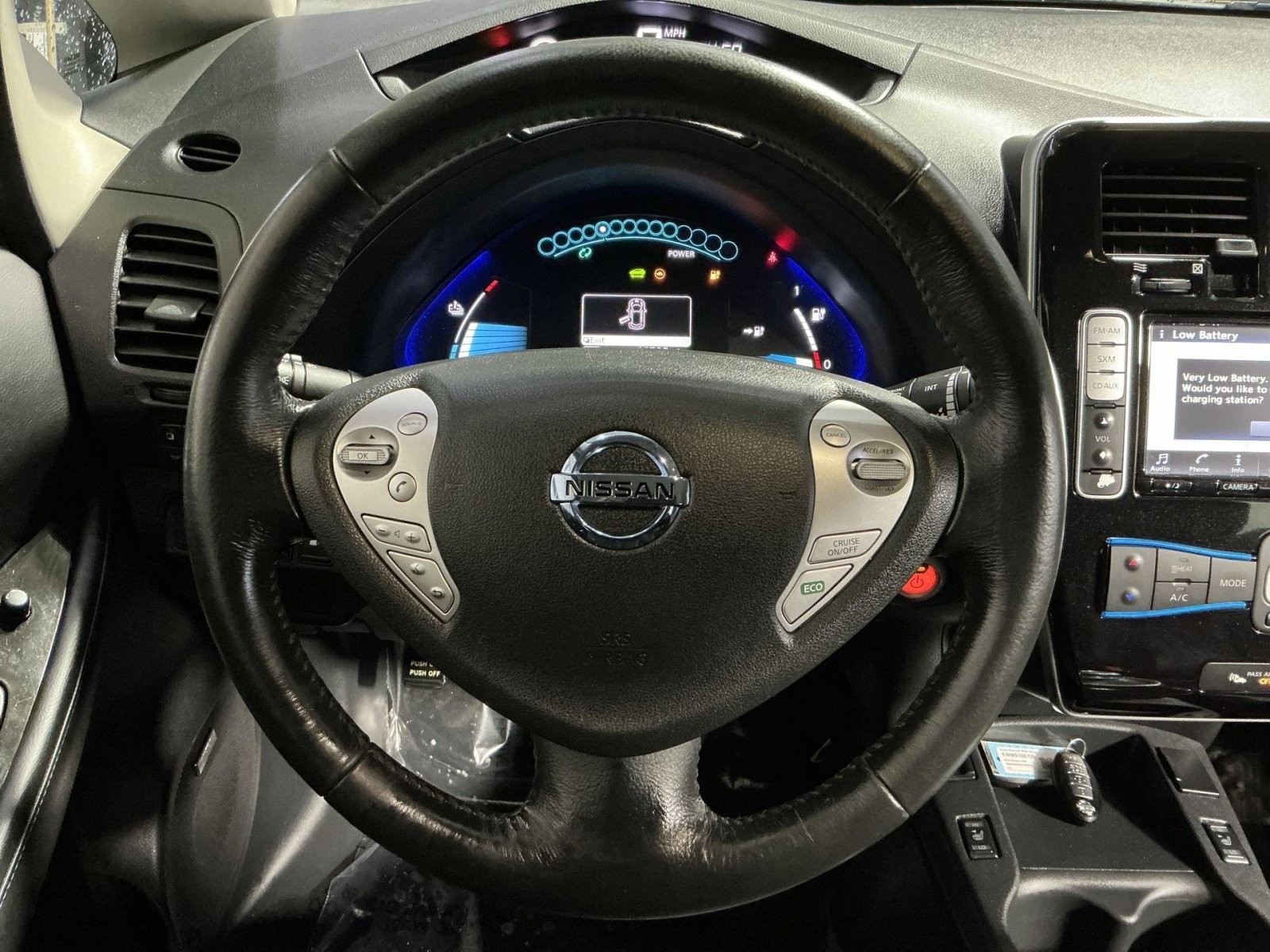 Used 2016 Nissan Leaf SL w/ Premium Package image 24