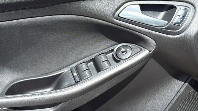 Used 2018 Ford Focus SEL image 19