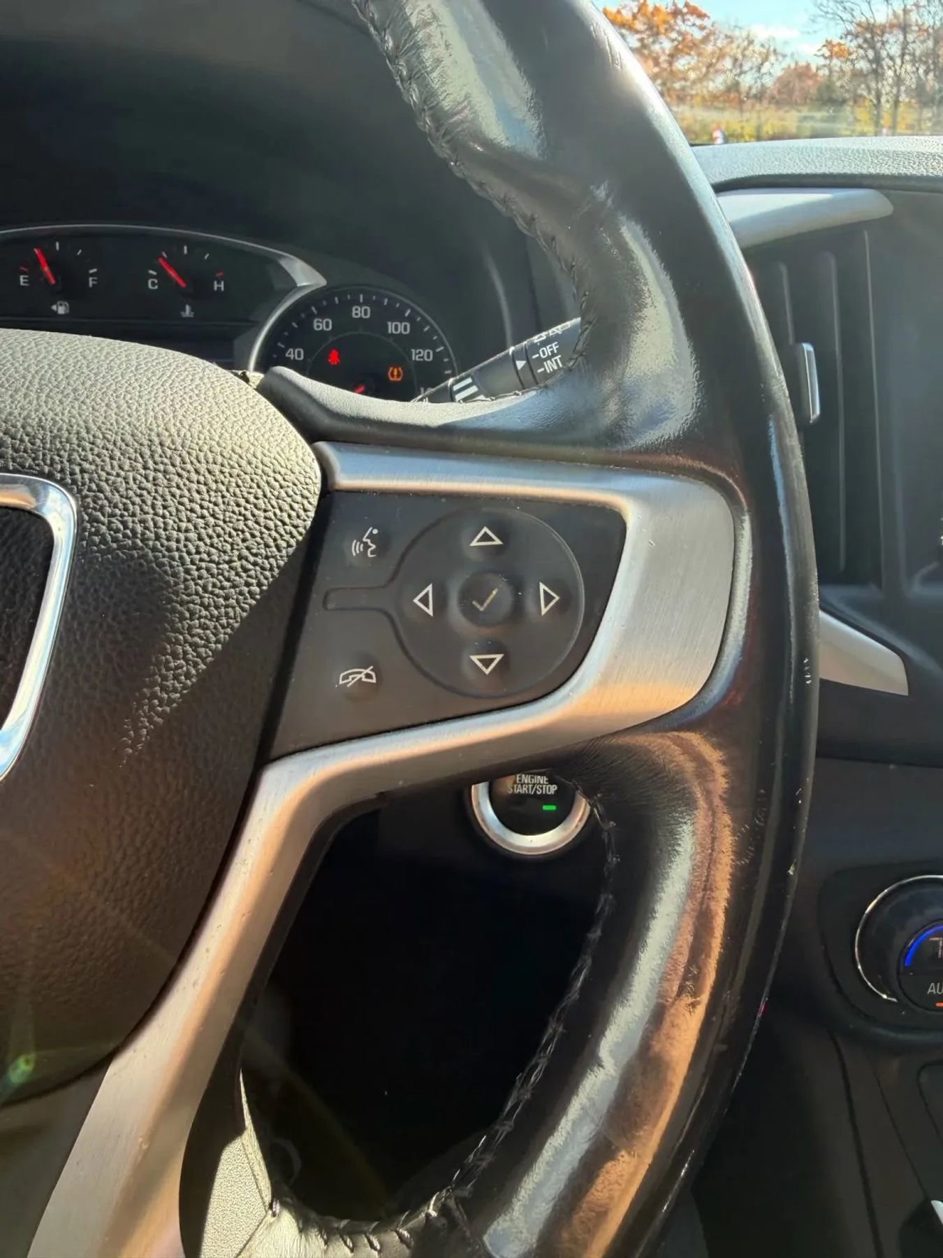 Used 2019 GMC Terrain SLE w/ Driver Convenience Package image 20