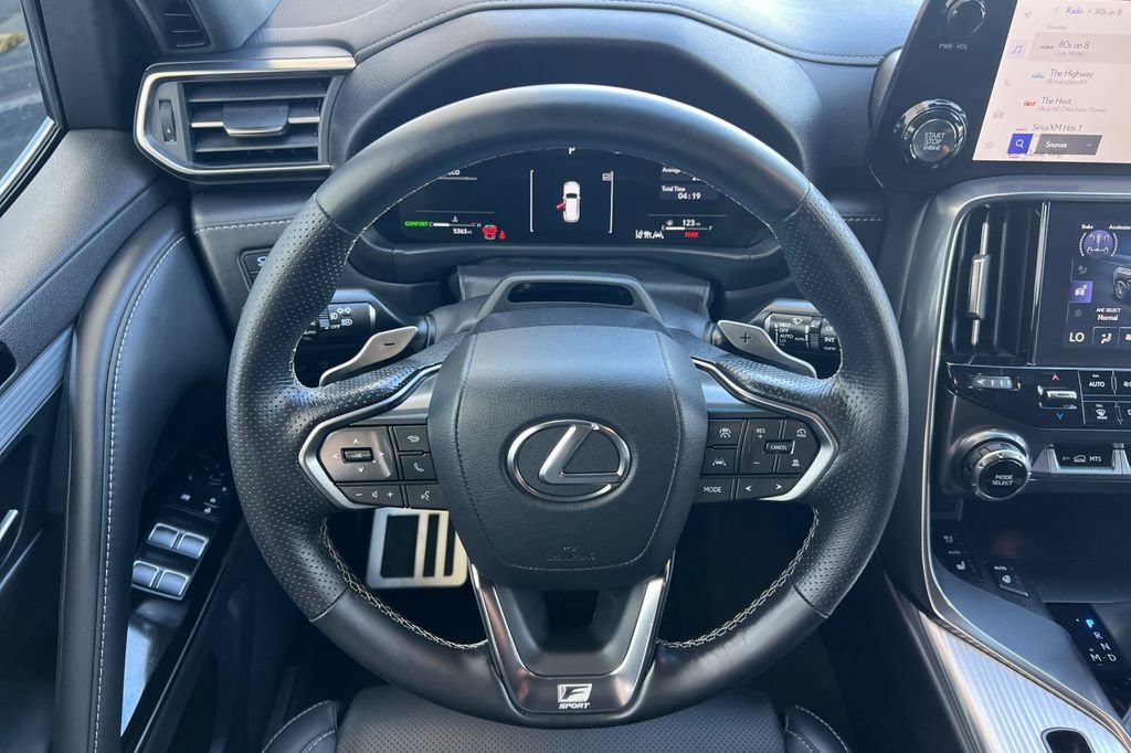 Certified 2026 Lexus LX 600 F Sport w/ Accessory Package (Z1) AWD/4WD image 17