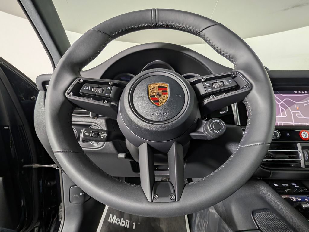 New 2026 Porsche Macan image 35