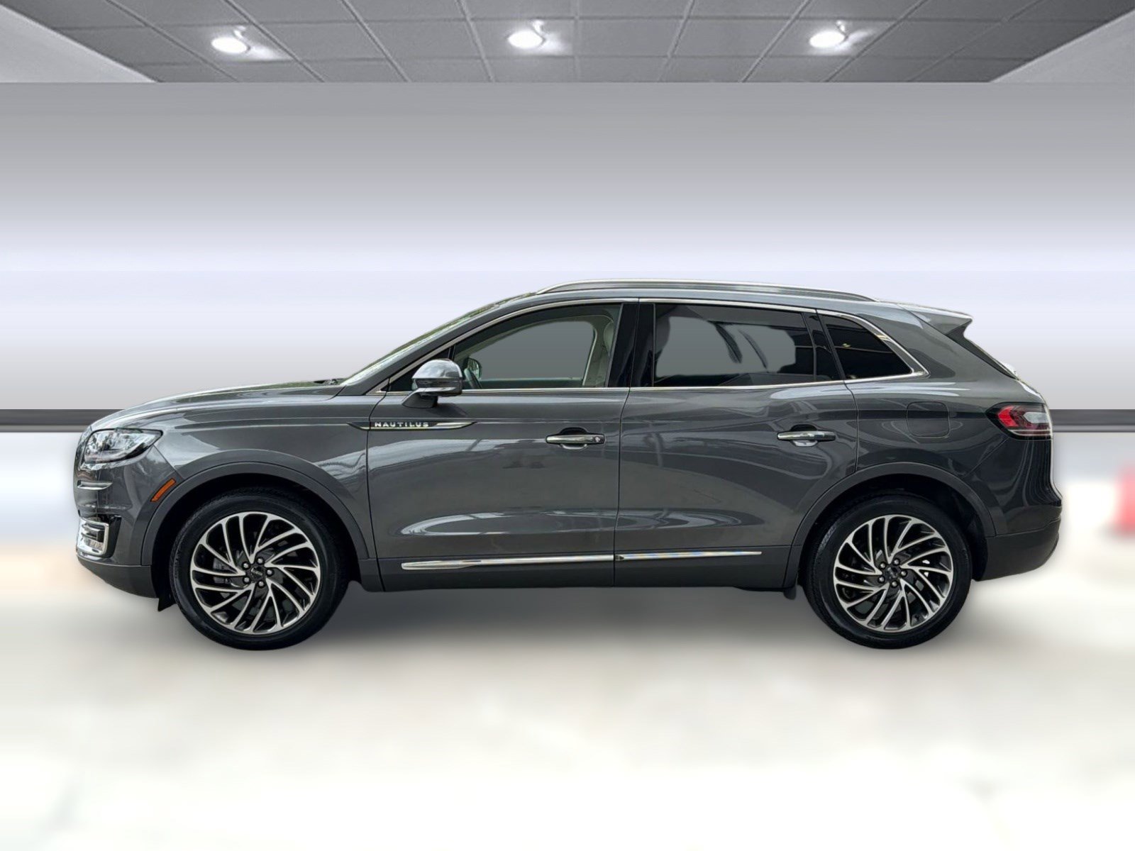 Used 2020 Lincoln Nautilus Reserve image 2