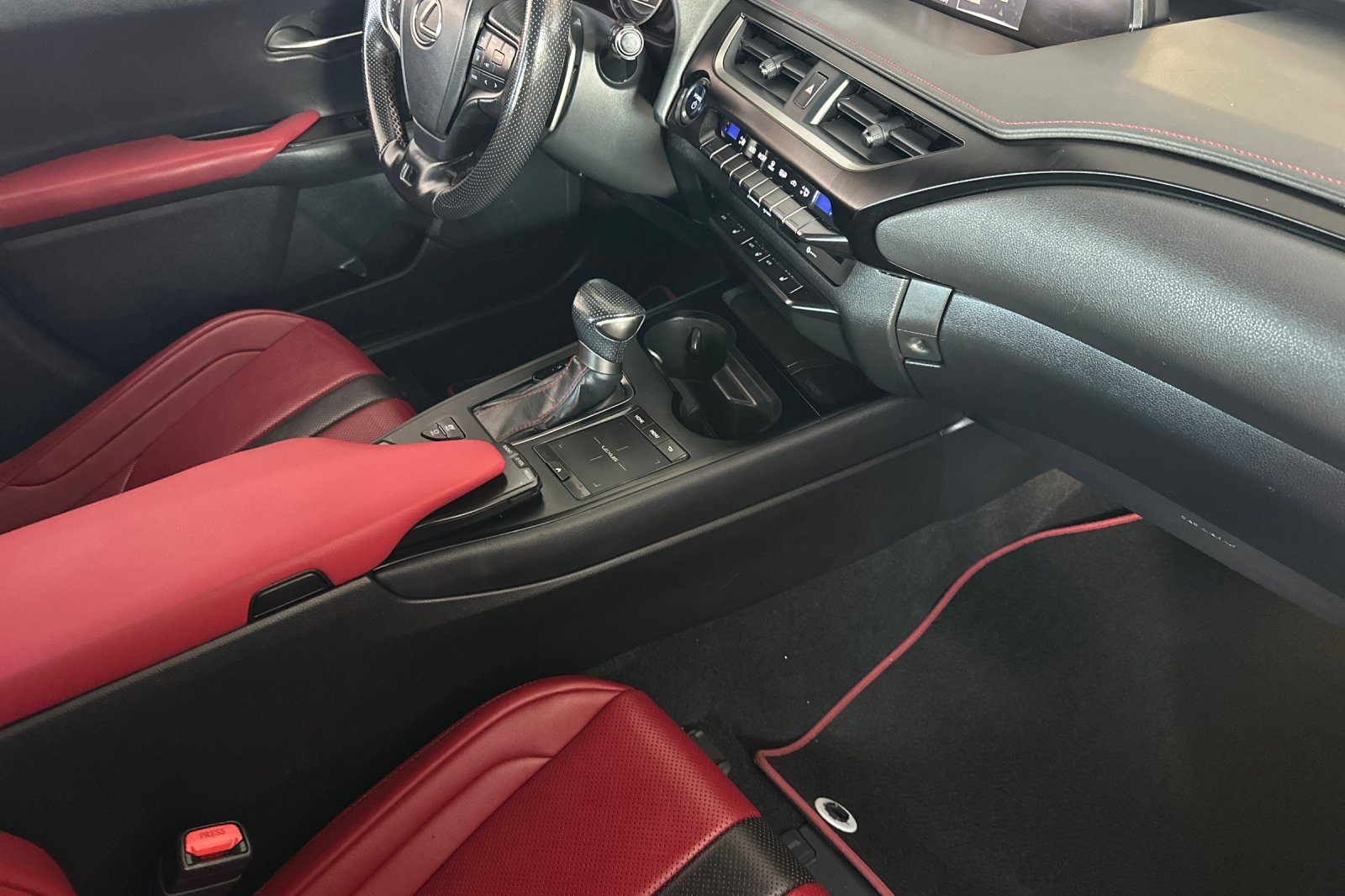 Used 2020 Lexus UX 250h F Sport w/ F Sport Premium Package AWD/4WD image 13