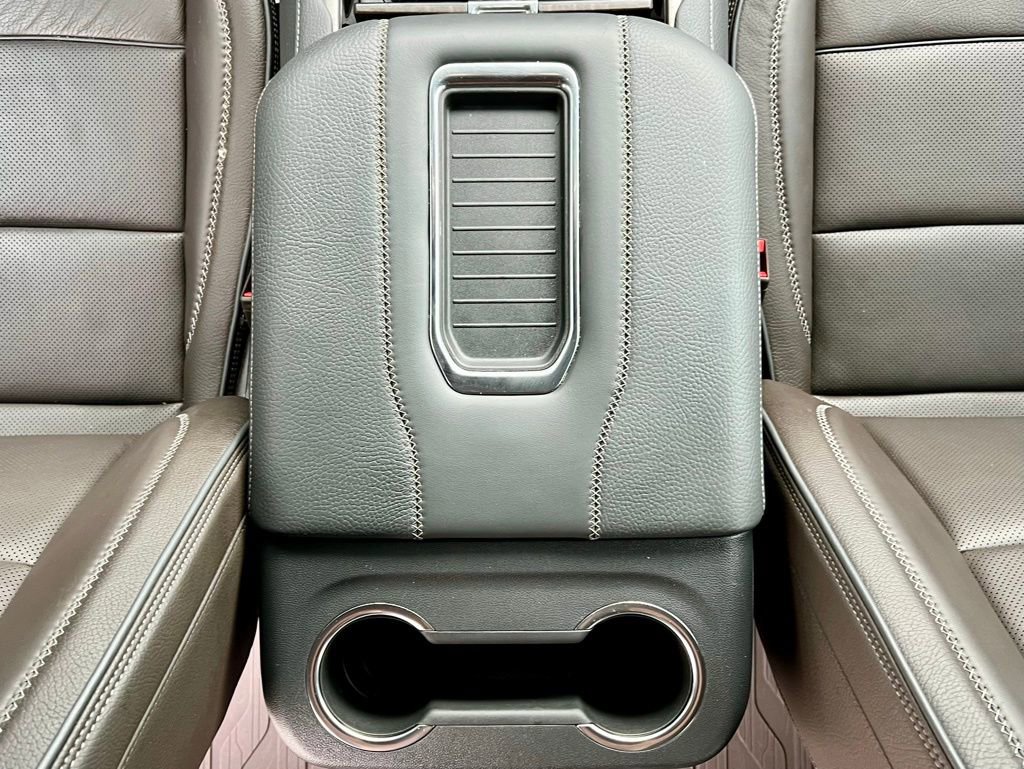 Used 2024 GMC Yukon XL Denali w/ Advanced Technology Package image 41