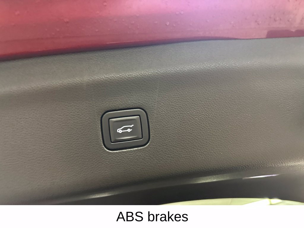Used 2020 Buick Enclave Premium w/ Sun and Sites Package AWD/4WD image 29