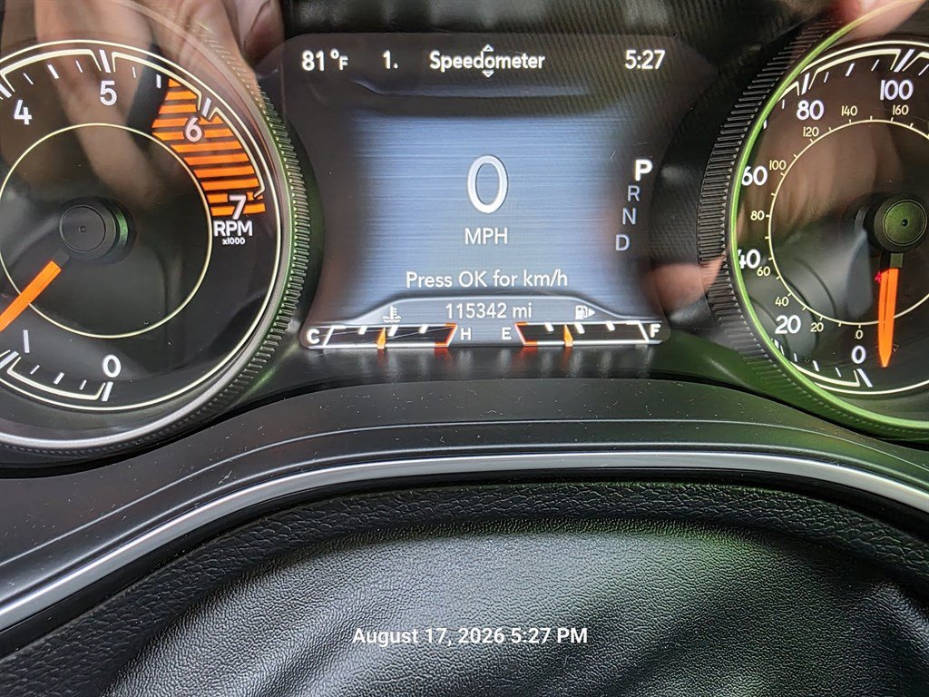 Used 2019 Jeep Cherokee Overland w/ Technology Group AWD/4WD image 19