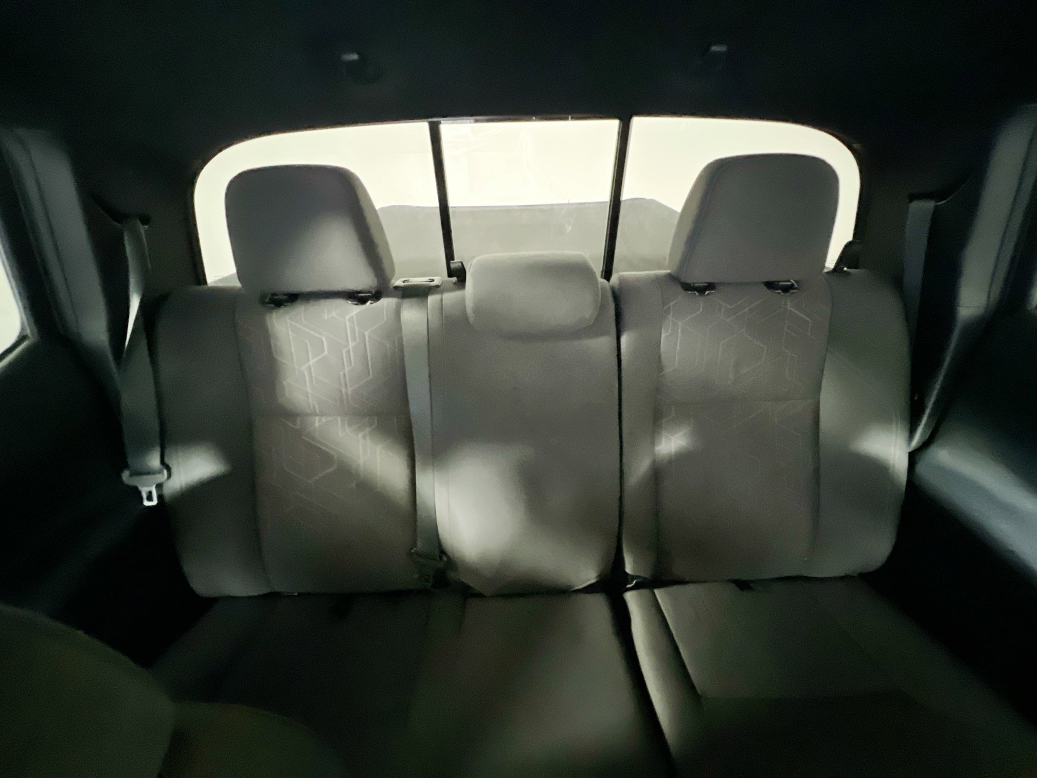 Used 2017 Toyota Tacoma TRD Sport w/ Tow Package (A/T) image 32