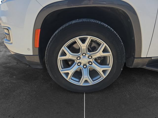 Used 2022 Jeep Wagoneer Series II AWD/4WD image 9