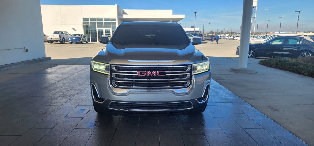 Used 2023 GMC Acadia SLE image 3