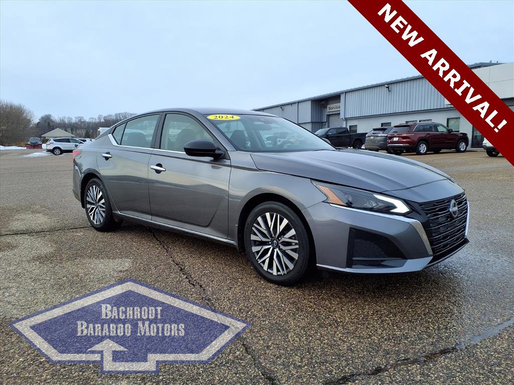 Used 2024 Nissan Altima 2.5 SV image 1
