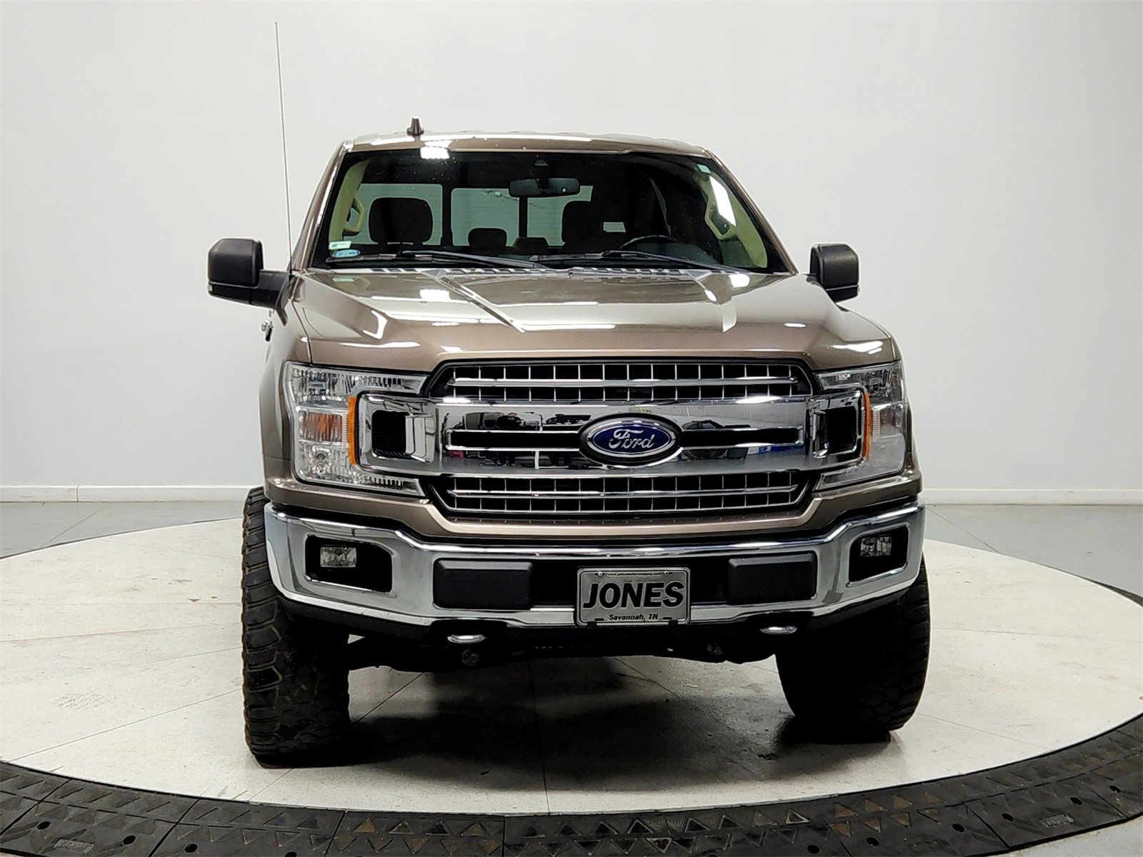Used 2019 Ford F150 XLT w/ Equipment Group 302A Luxury image 2