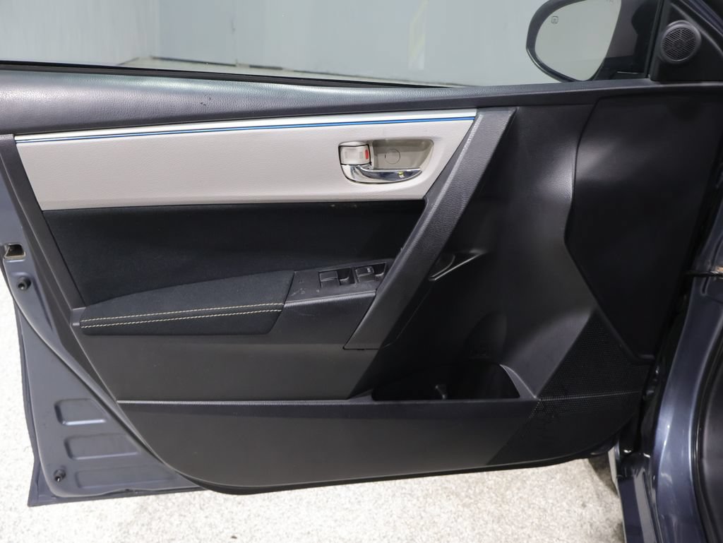 Used 2014 Toyota Corolla LE FWD image 11