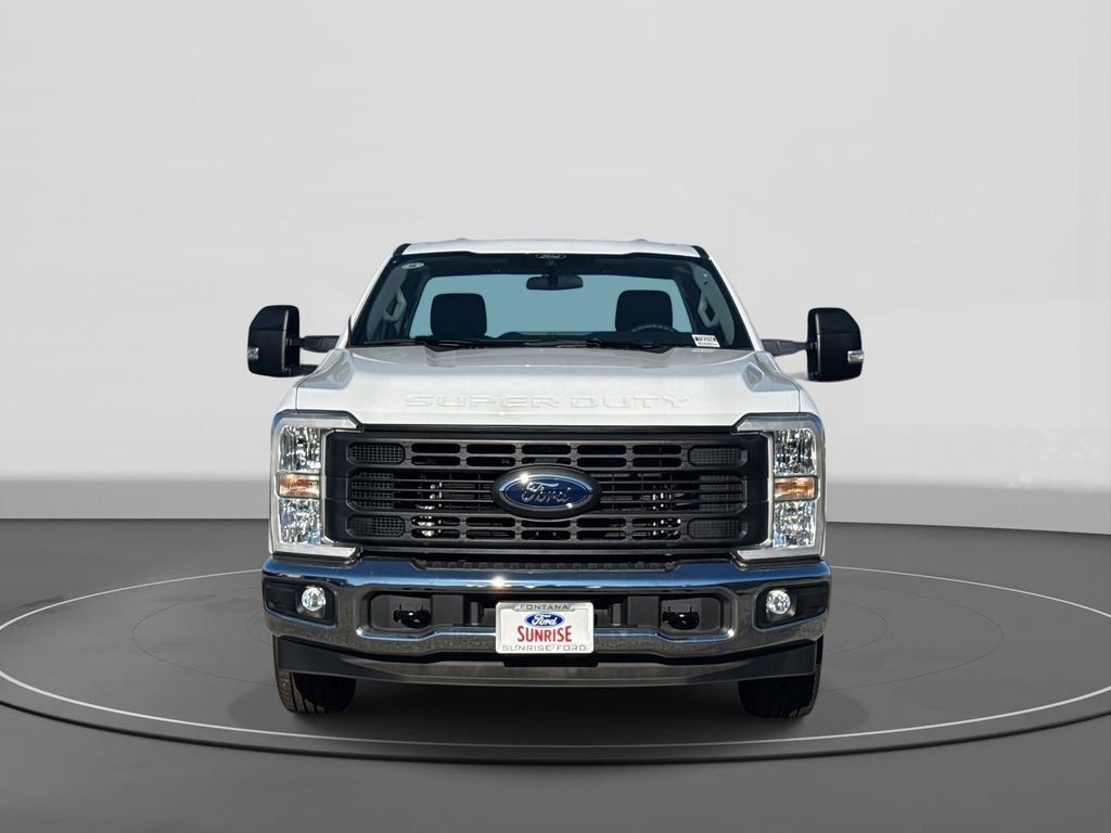 New 2026 Ford F250 XL w/ XL Chrome Package image 3