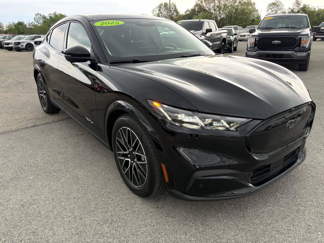 Used 2025 Ford Mustang Mach-E Premium image 1