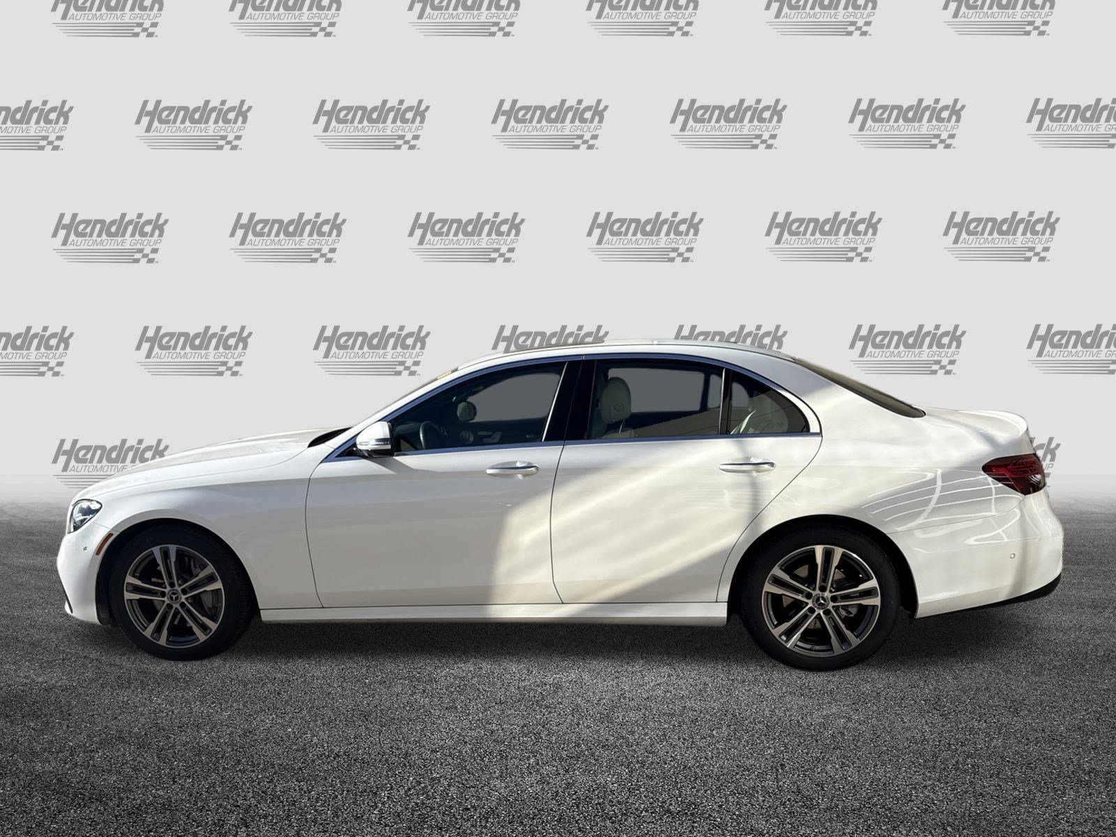 Used 2023 Mercedes-Benz E 350 4MATIC Sedan image 7
