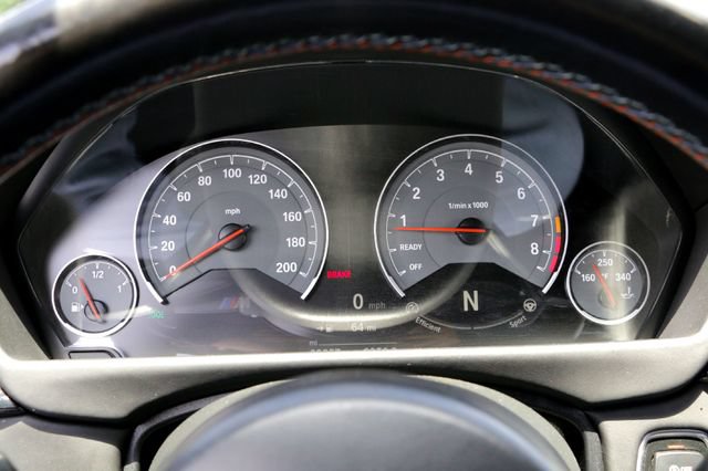 Used 2016 BMW M4 Coupe RWD image 15