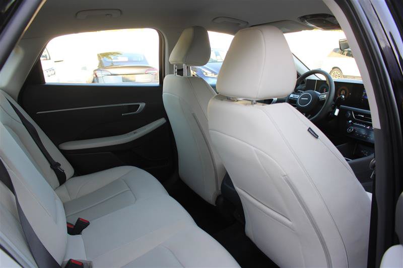 Used 2025 Hyundai Sonata SEL FWD image 13