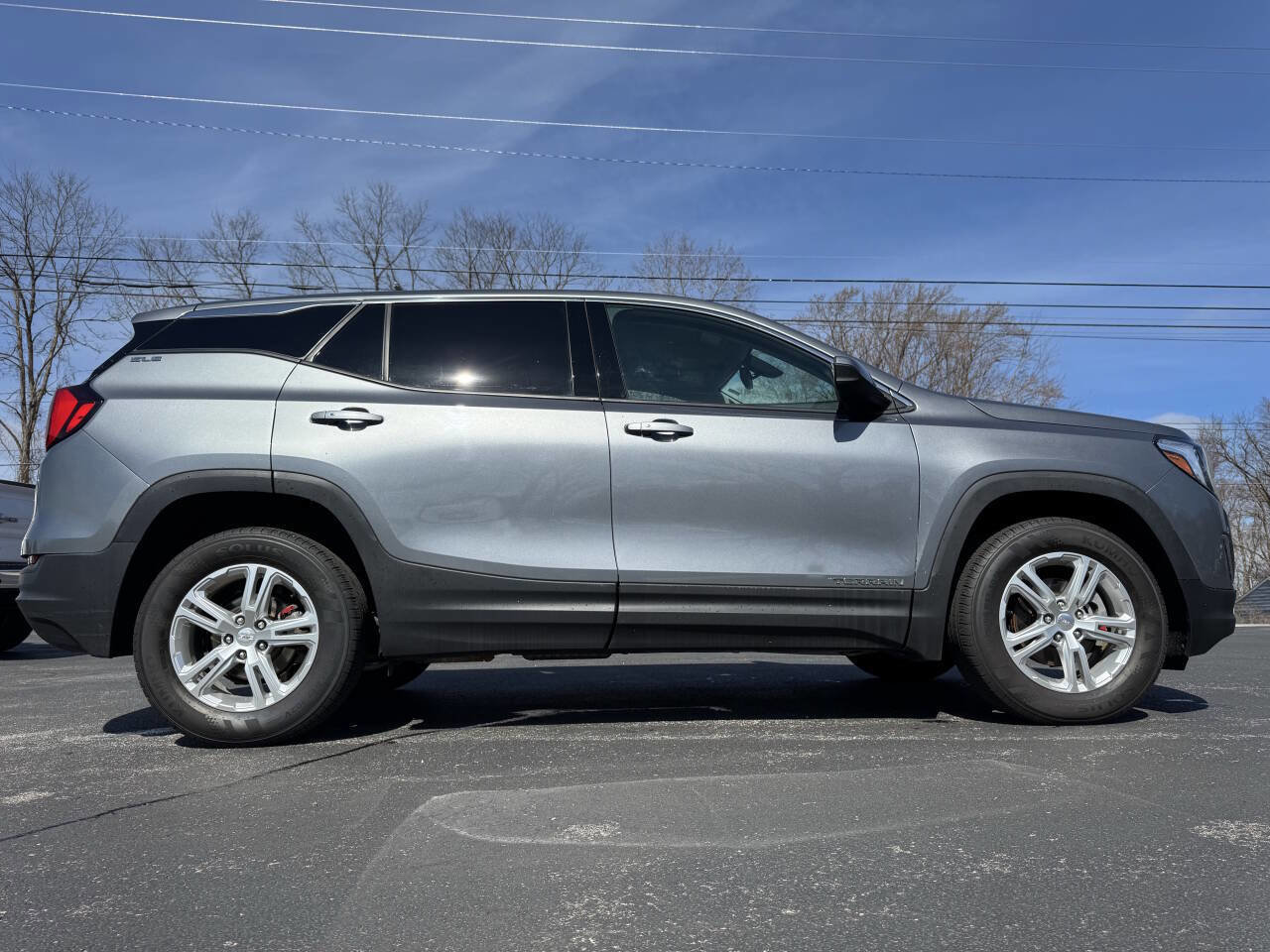 Used 2019 GMC Terrain SLE image 4