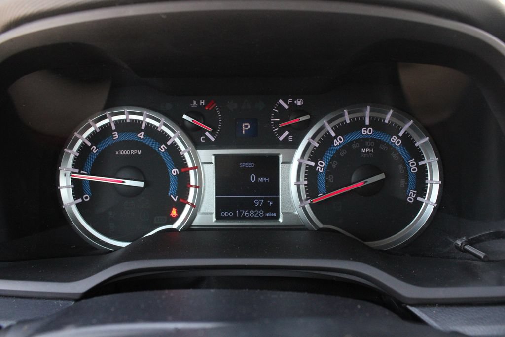 Used 2015 Toyota 4Runner TRD Pro AWD/4WD image 9