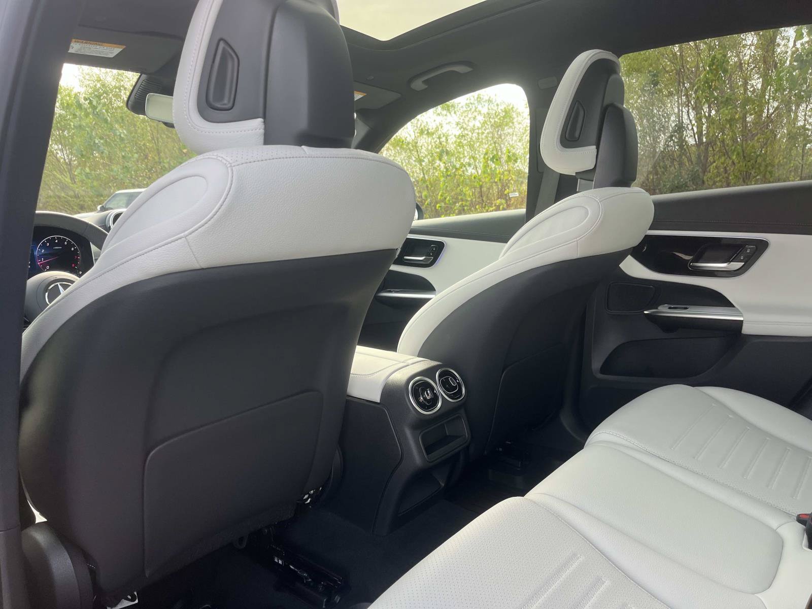Certified 2026 Mercedes-Benz GLC 300 4MATIC image 18