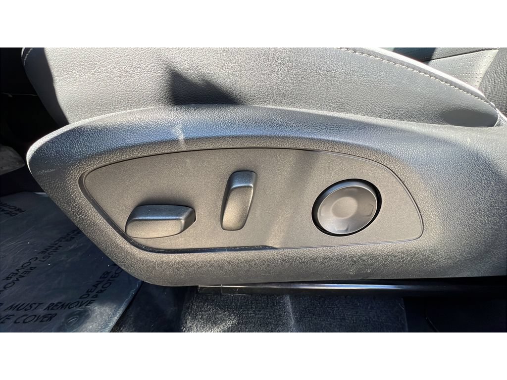 Certified 2025 Buick Enclave Sport Touring AWD/4WD image 24