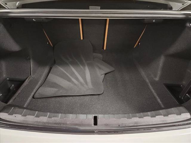Certified 2024 BMW 330i Sedan w/ M Sport Package RWD image 6