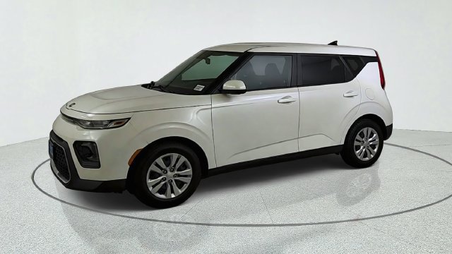 Used 2021 Kia Soul LX FWD image 3