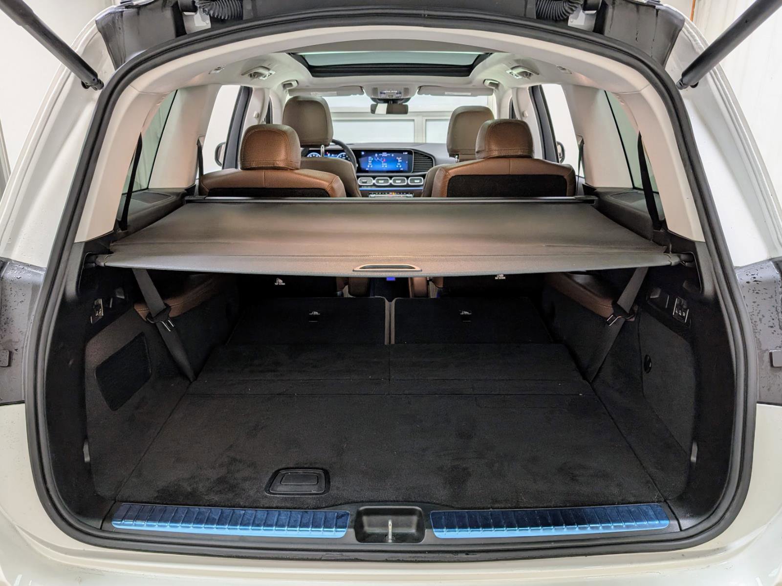 Used 2024 Mercedes-Benz GLS 450 4MATIC w/ Pinnacle Trim Package image 28