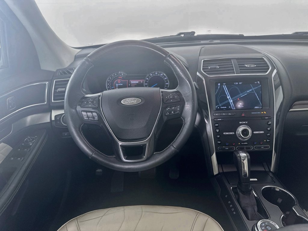 Used 2019 Ford Explorer Platinum AWD/4WD image 29