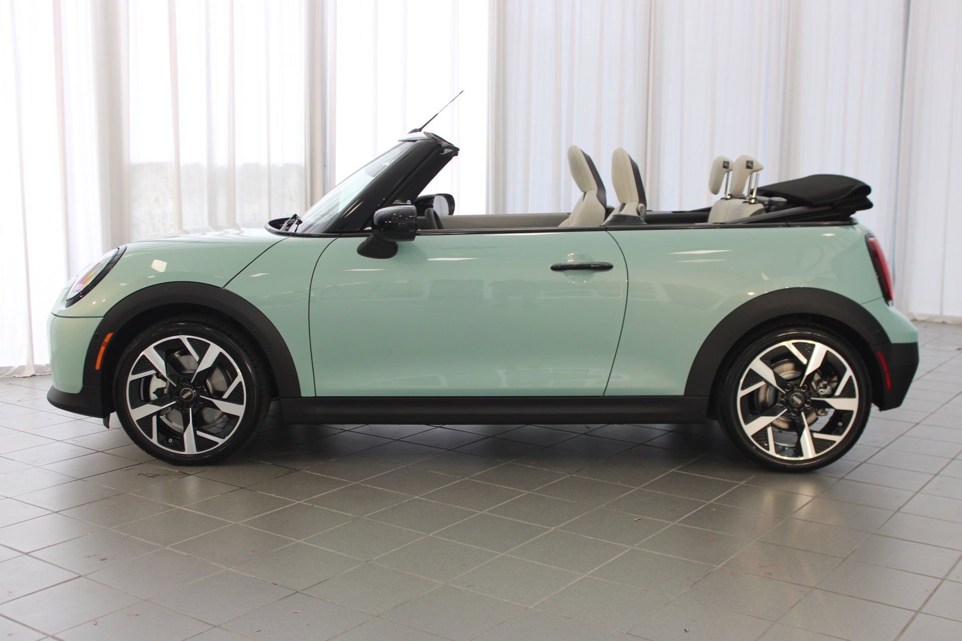 New 2026 MINI Cooper S image 18