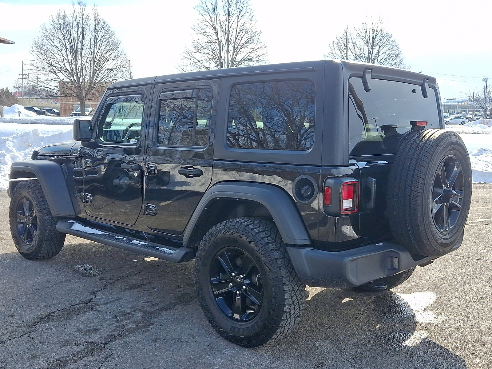 Used 2022 Jeep Wrangler Unlimited Sport image 5