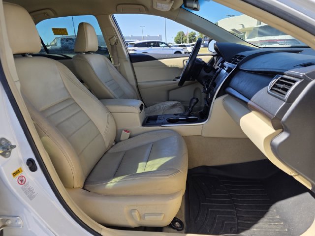 Used 2016 Toyota Camry XLE FWD image 25