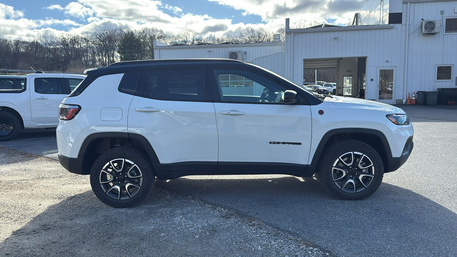 Certified 2024 Jeep Compass Trailhawk image 3