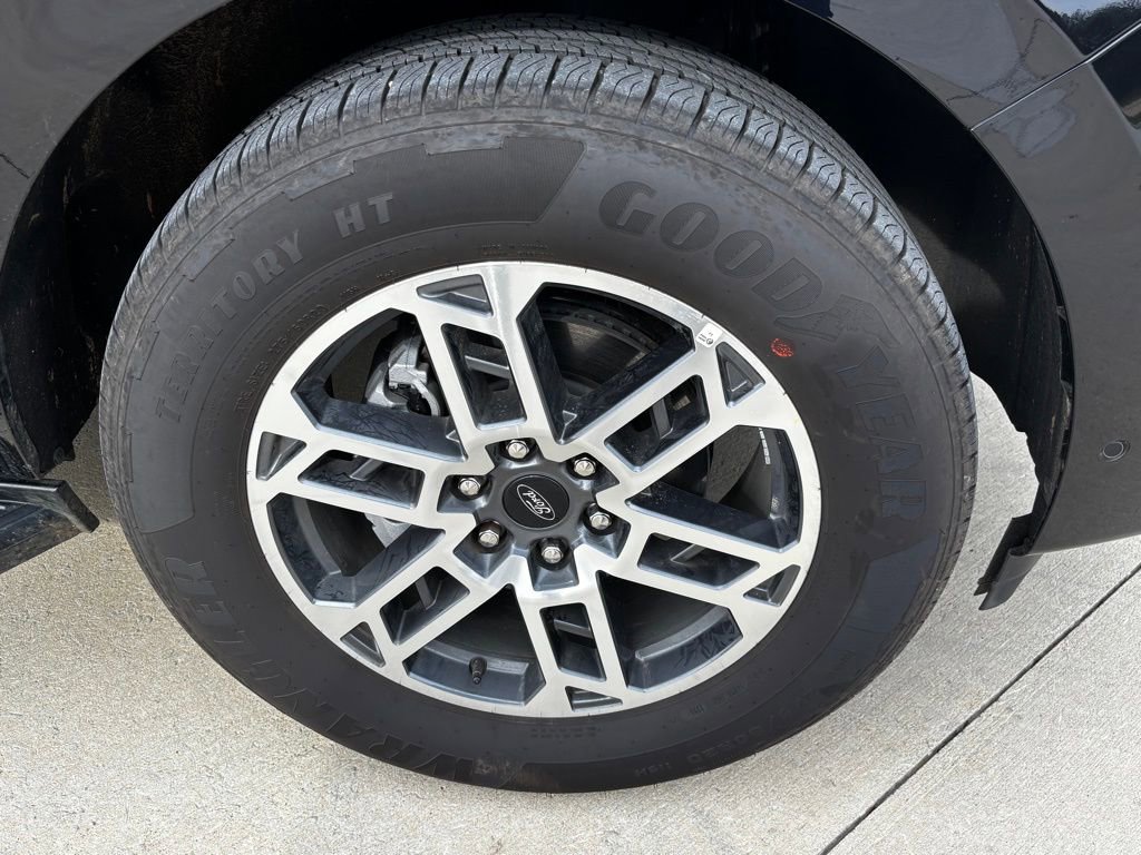 Used 2025 Ford Expedition Max Active image 25