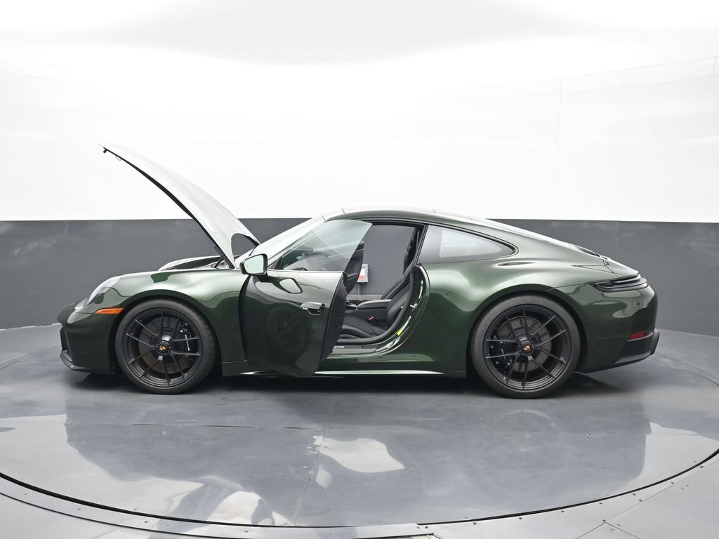 Certified 2026 Porsche 911 Carrera 4 GTS w/ Premium Package AWD/4WD image 25