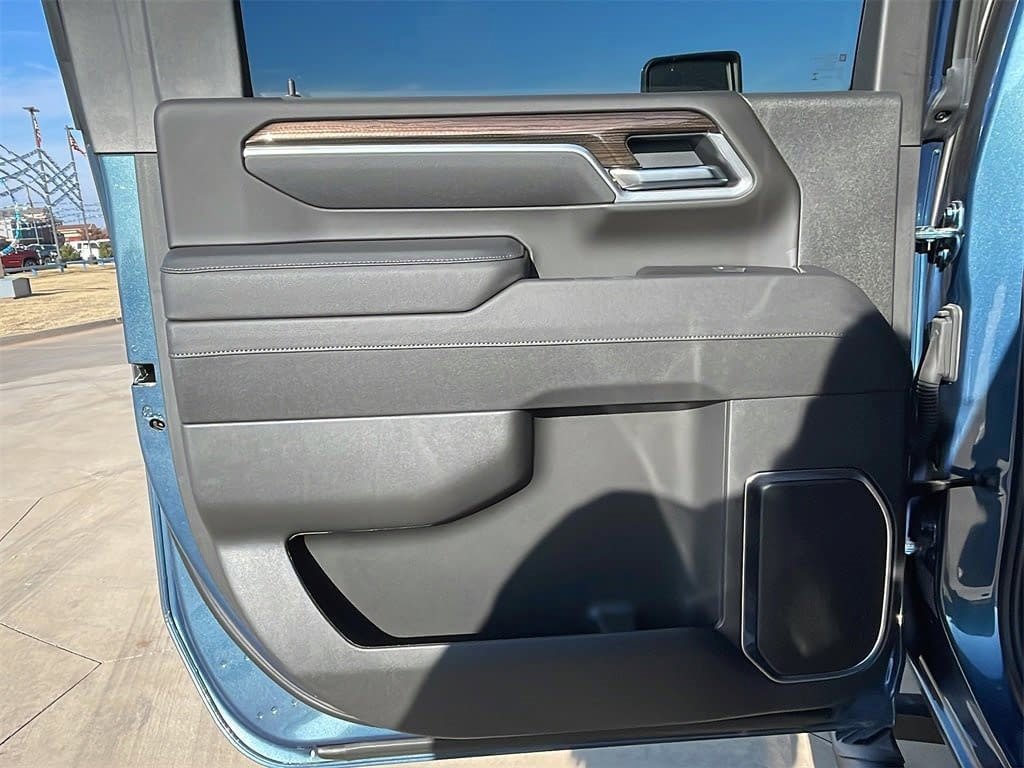 New 2025 Chevrolet Silverado 2500 LT w/ Trail Boss Package image 11