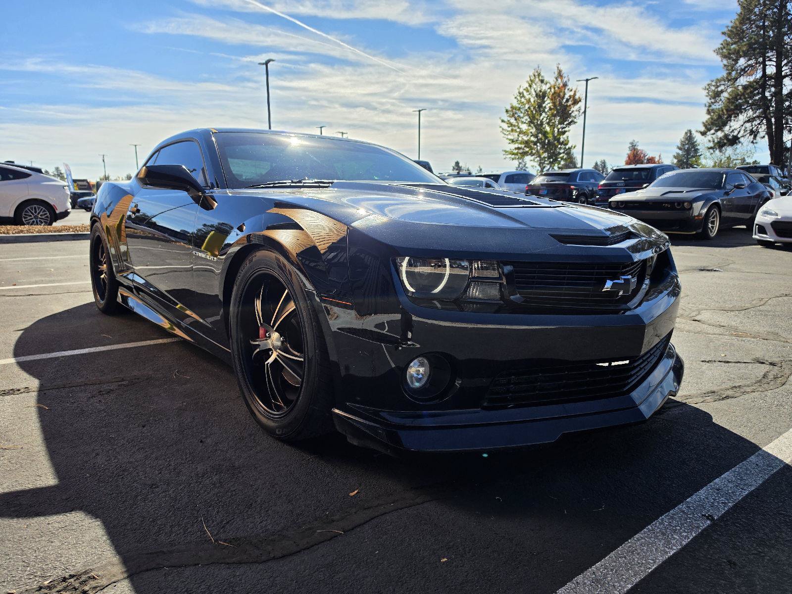 Used 2011 Chevrolet Camaro SS RWD image 8