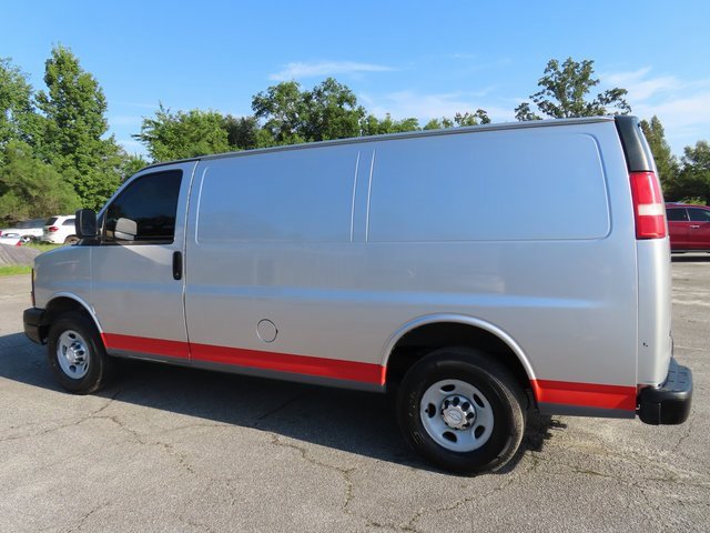 Used 2015 Chevrolet Express 2500 image 6