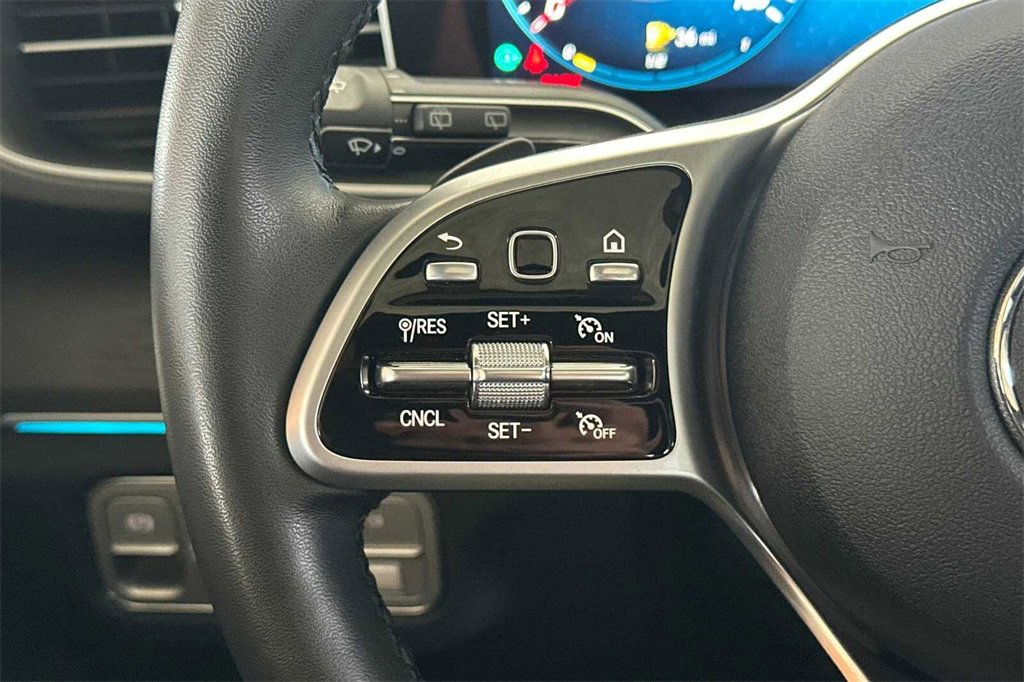 Used 2022 Mercedes-Benz GLE 350 4MATIC w/ AMG Line Exterior image 31