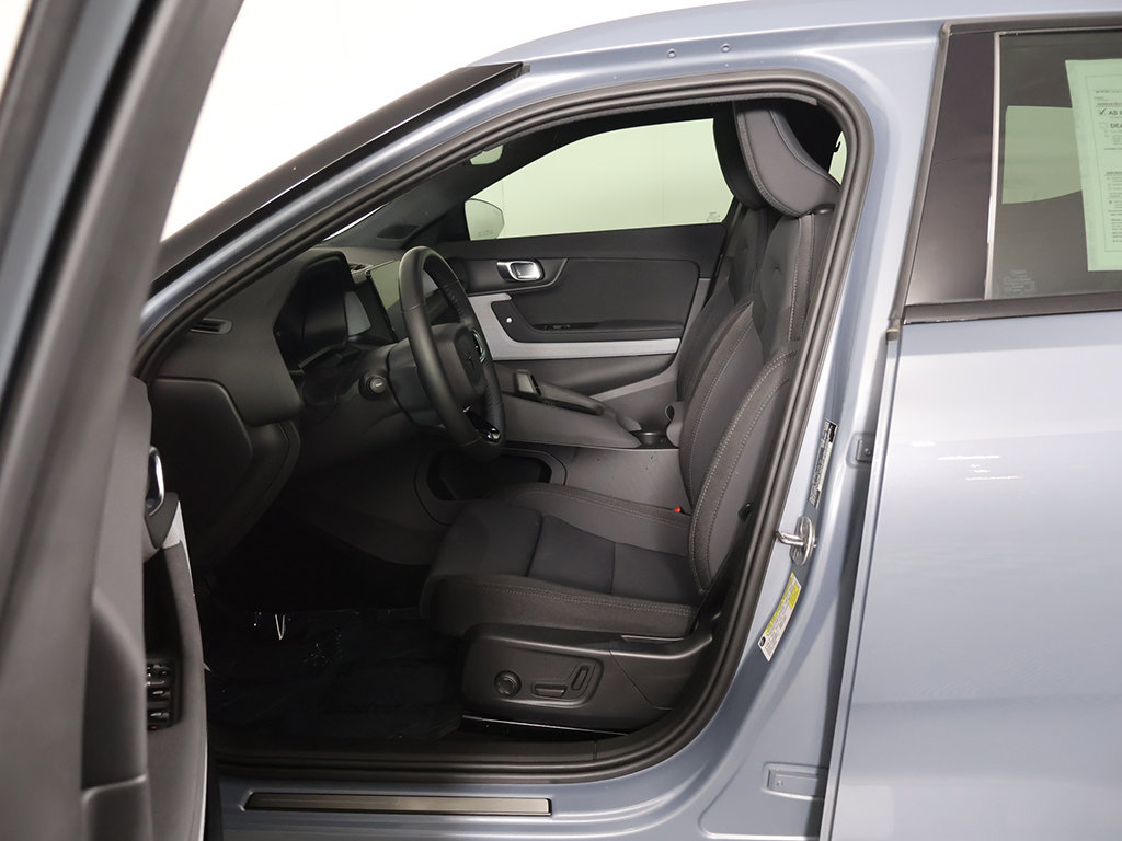 Used 2023 Polestar Polestar 2 w/ Pilot Pack AWD/4WD image 30