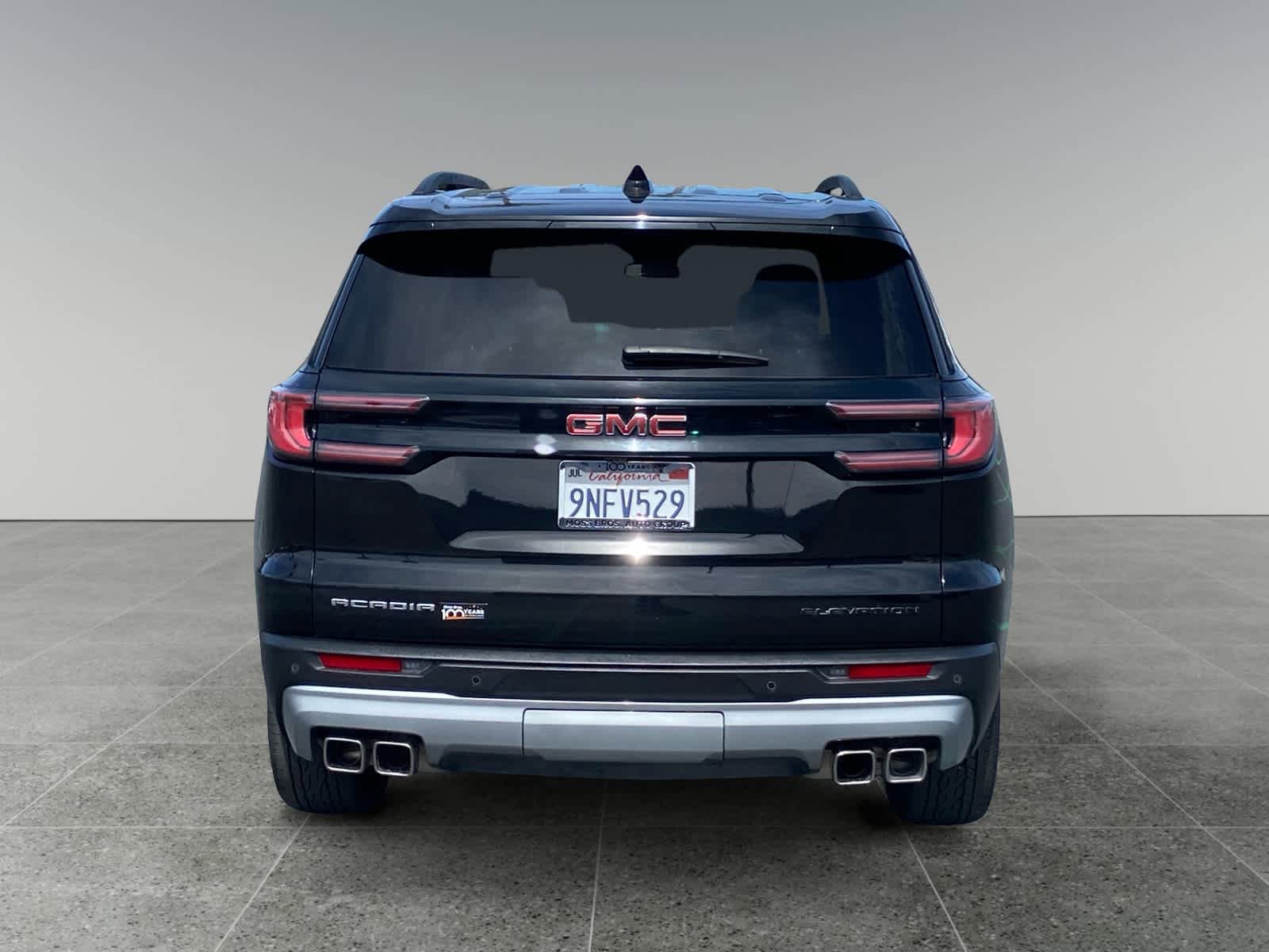 Used 2024 GMC Acadia Elevation FWD image 4