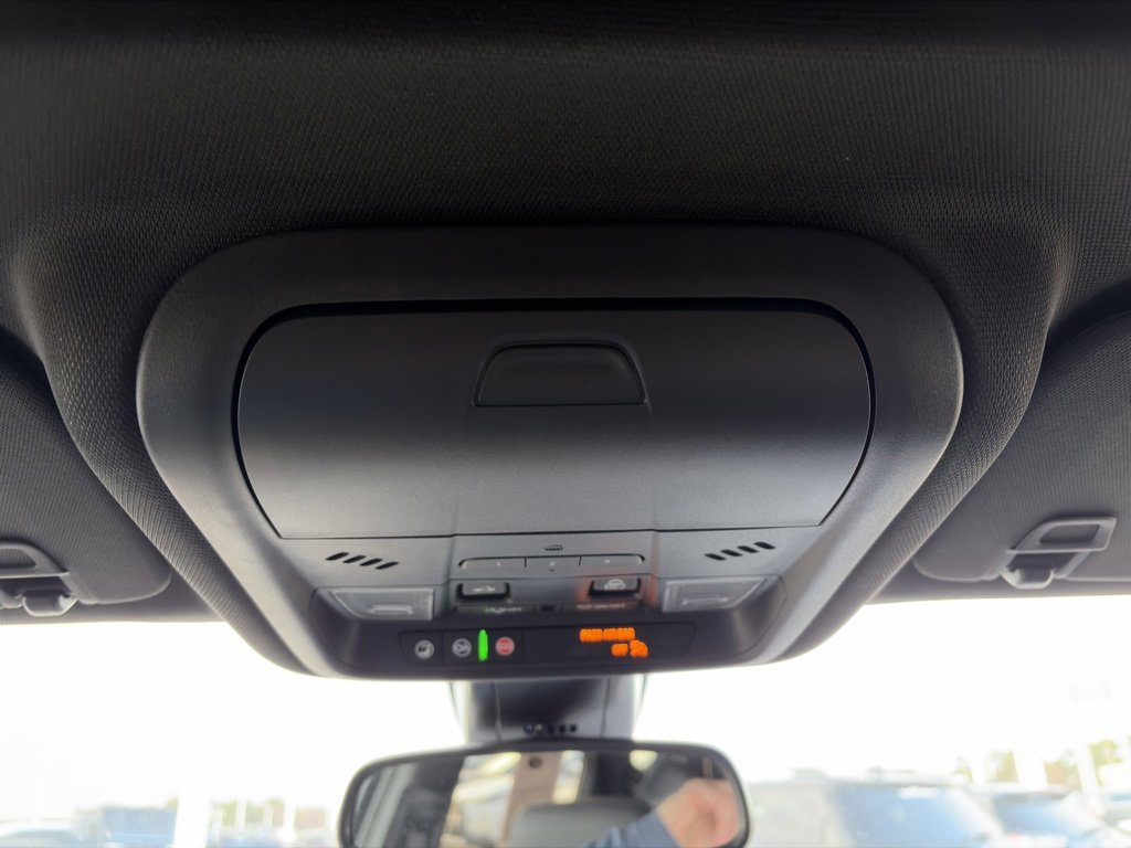 Used 2025 Chevrolet Blazer RS w/ Enhanced Convenience Package image 27