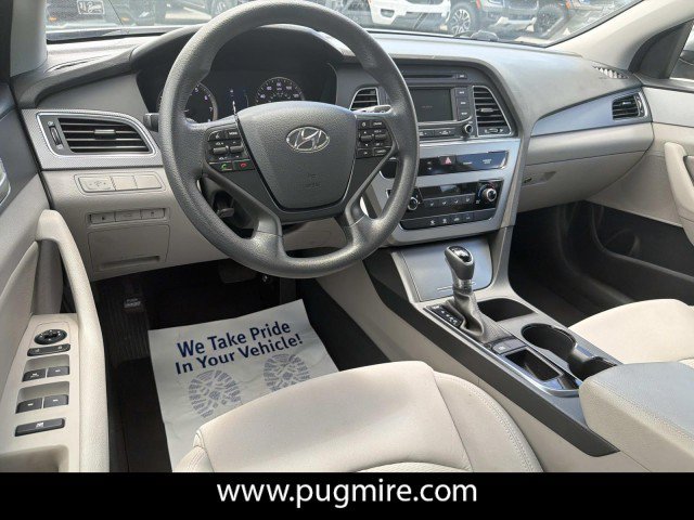 Used 2015 Hyundai Sonata SE w/ Option Group 02 FWD image 22