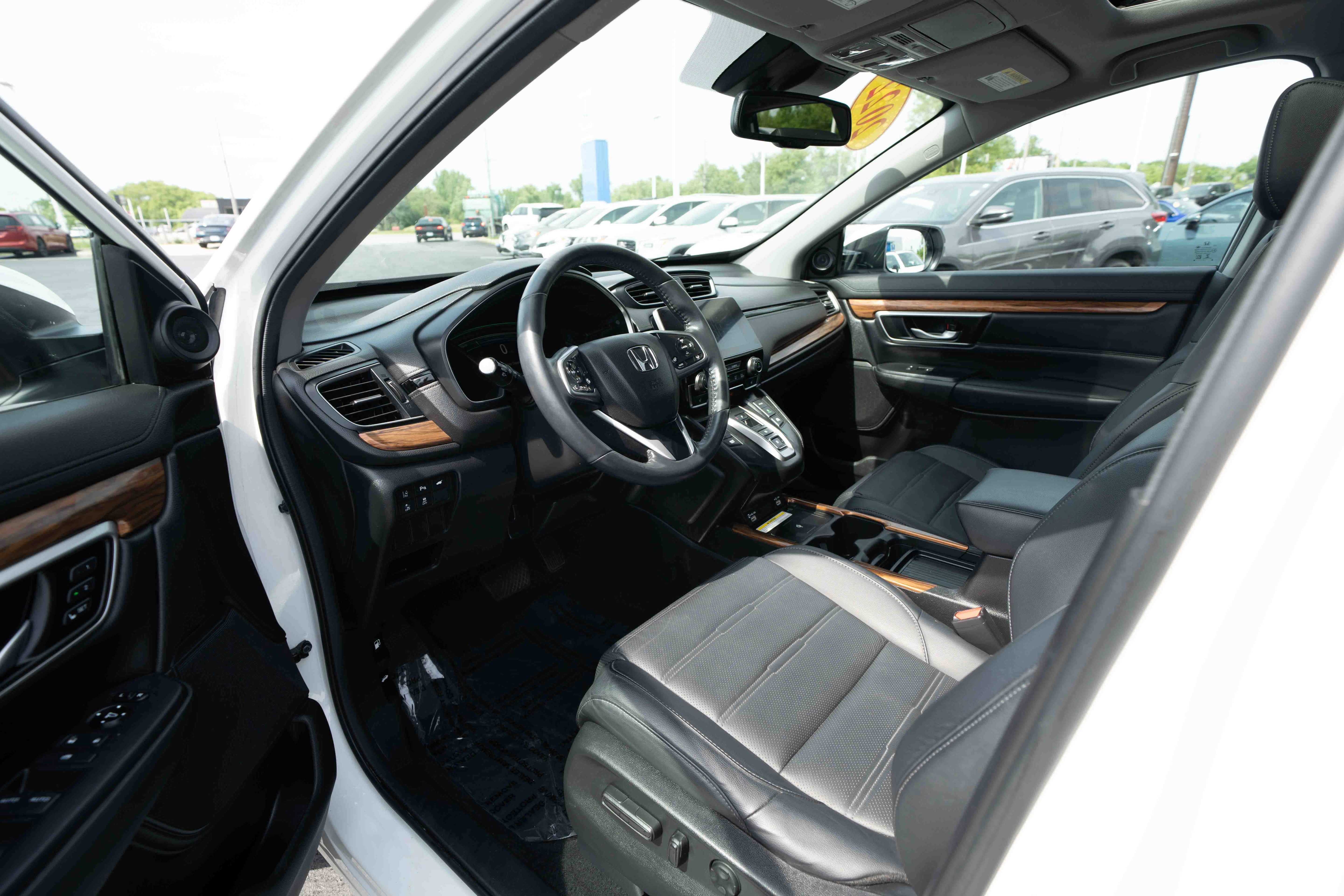 Used 2022 Honda CR-V Touring image 8