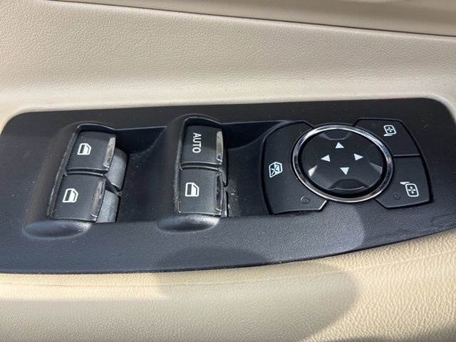 Used 2014 Ford Taurus SE image 13