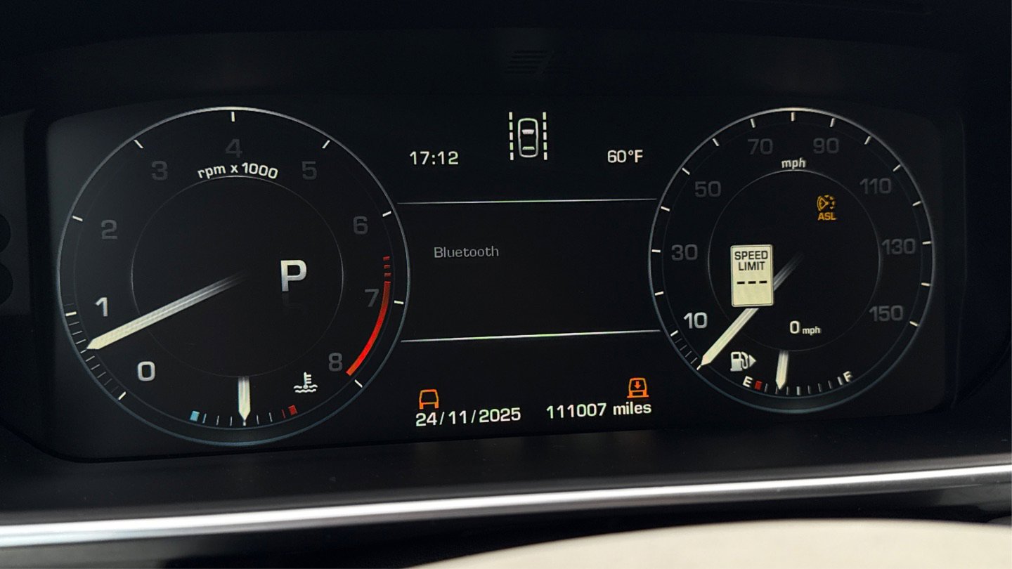 Used 2016 Land Rover Range Rover HSE image 35