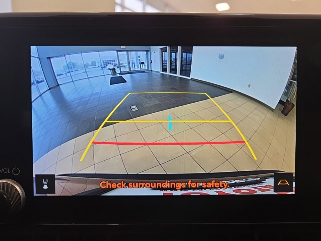 Used 2024 Toyota RAV4 LE image 27