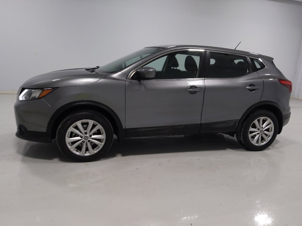 Used 2019 Nissan Rogue Sport S w/ Appearance Package image 2