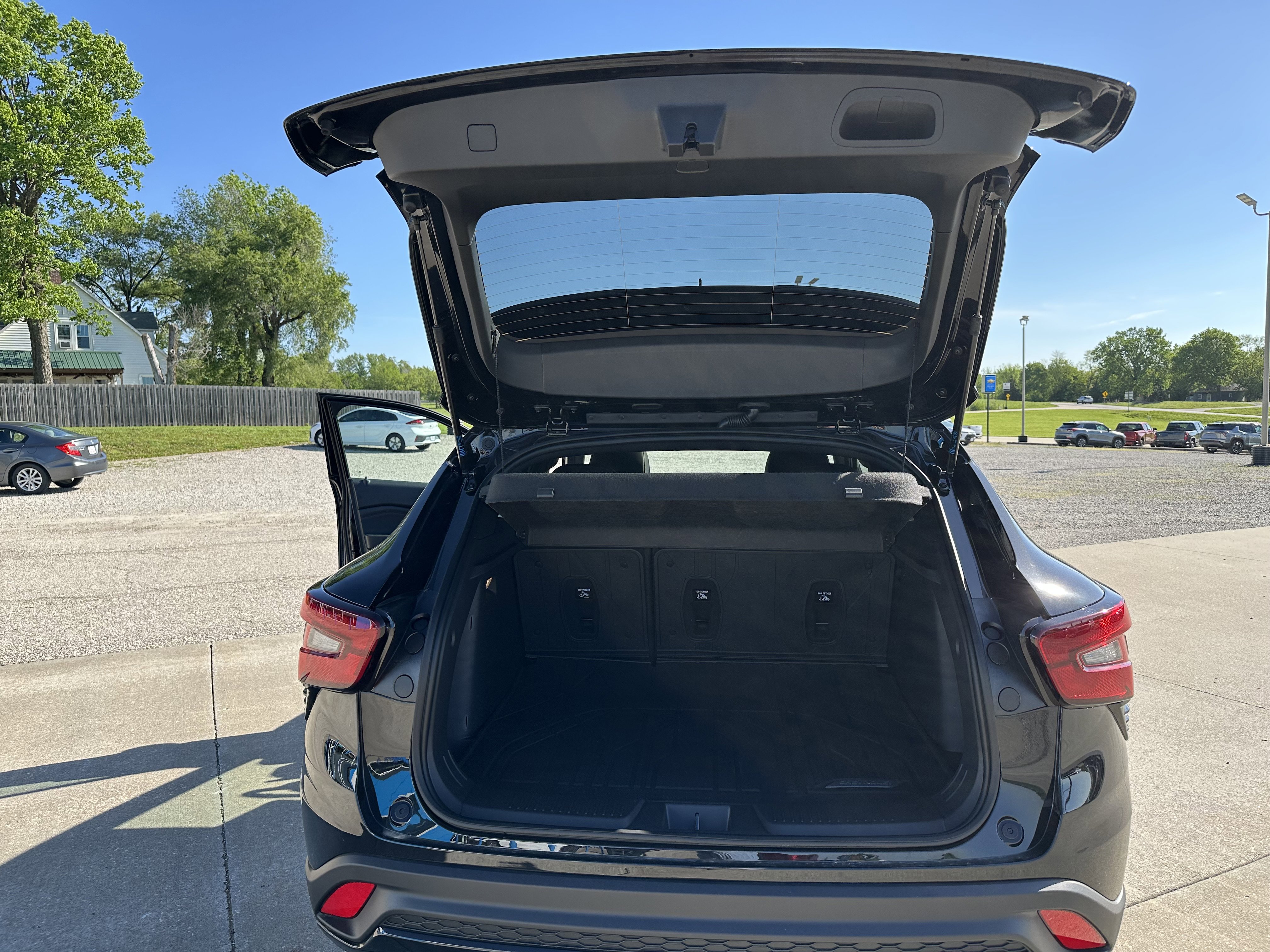 New 2026 Chevrolet Trax RS w/ Sunroof Package FWD image 27